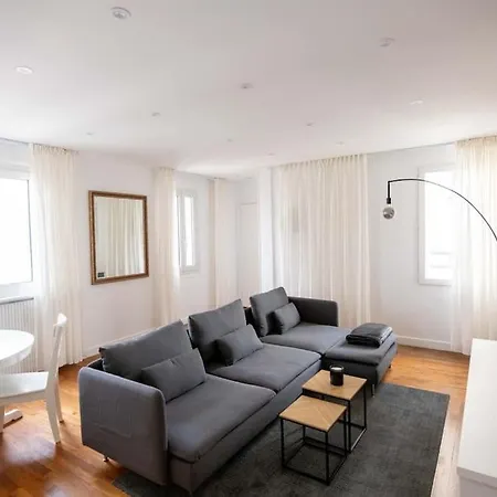 Apartment Av Republique Design And Cozy *